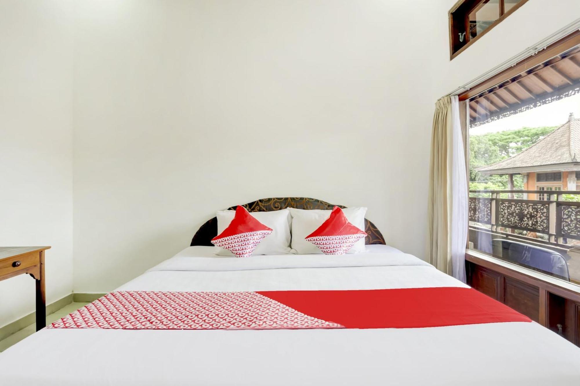 Super Oyo 3261 Hotel Ratu เดนปาซาร์ ภายนอก รูปภาพ