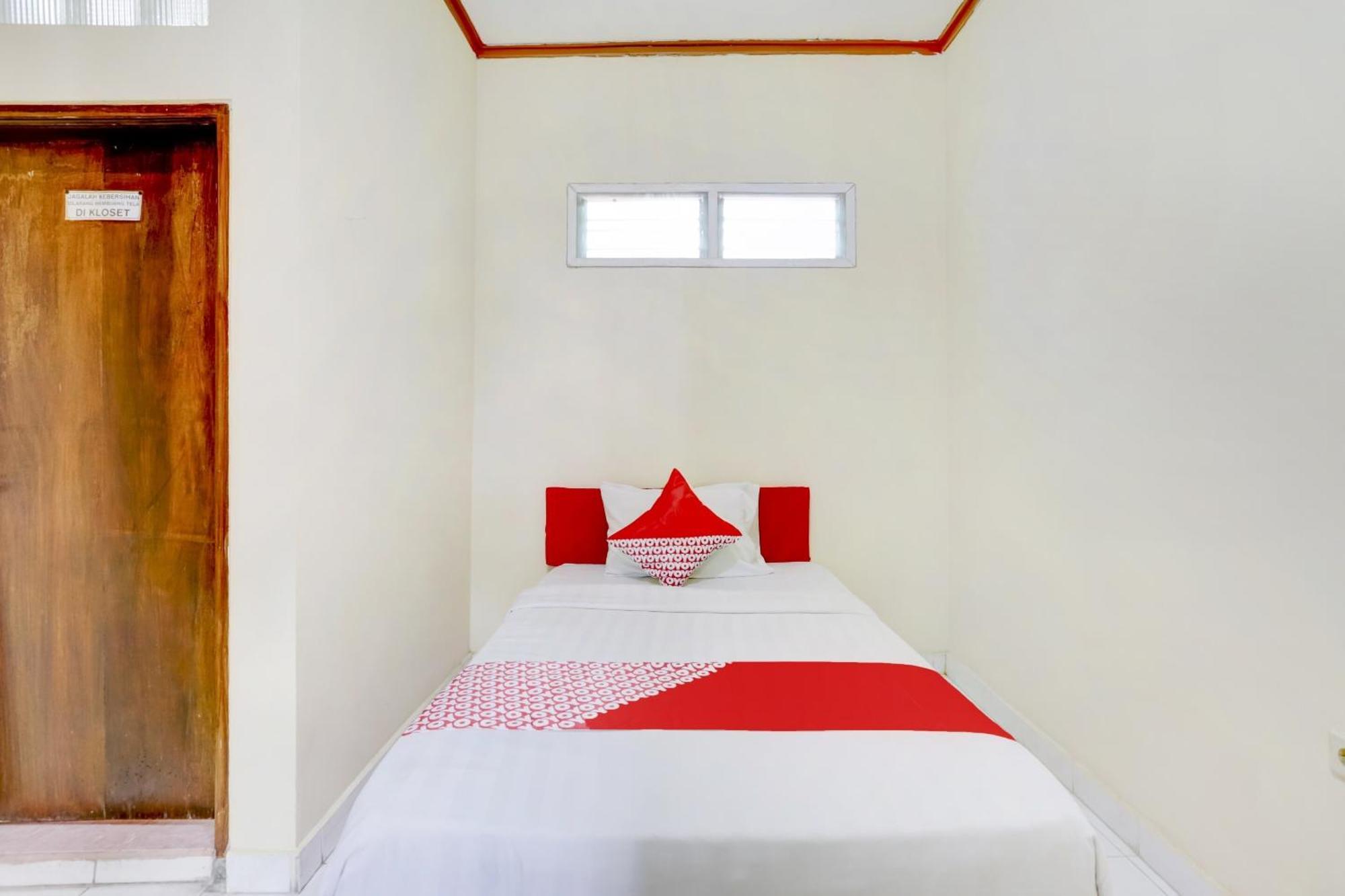 Super Oyo 3261 Hotel Ratu เดนปาซาร์ ภายนอก รูปภาพ