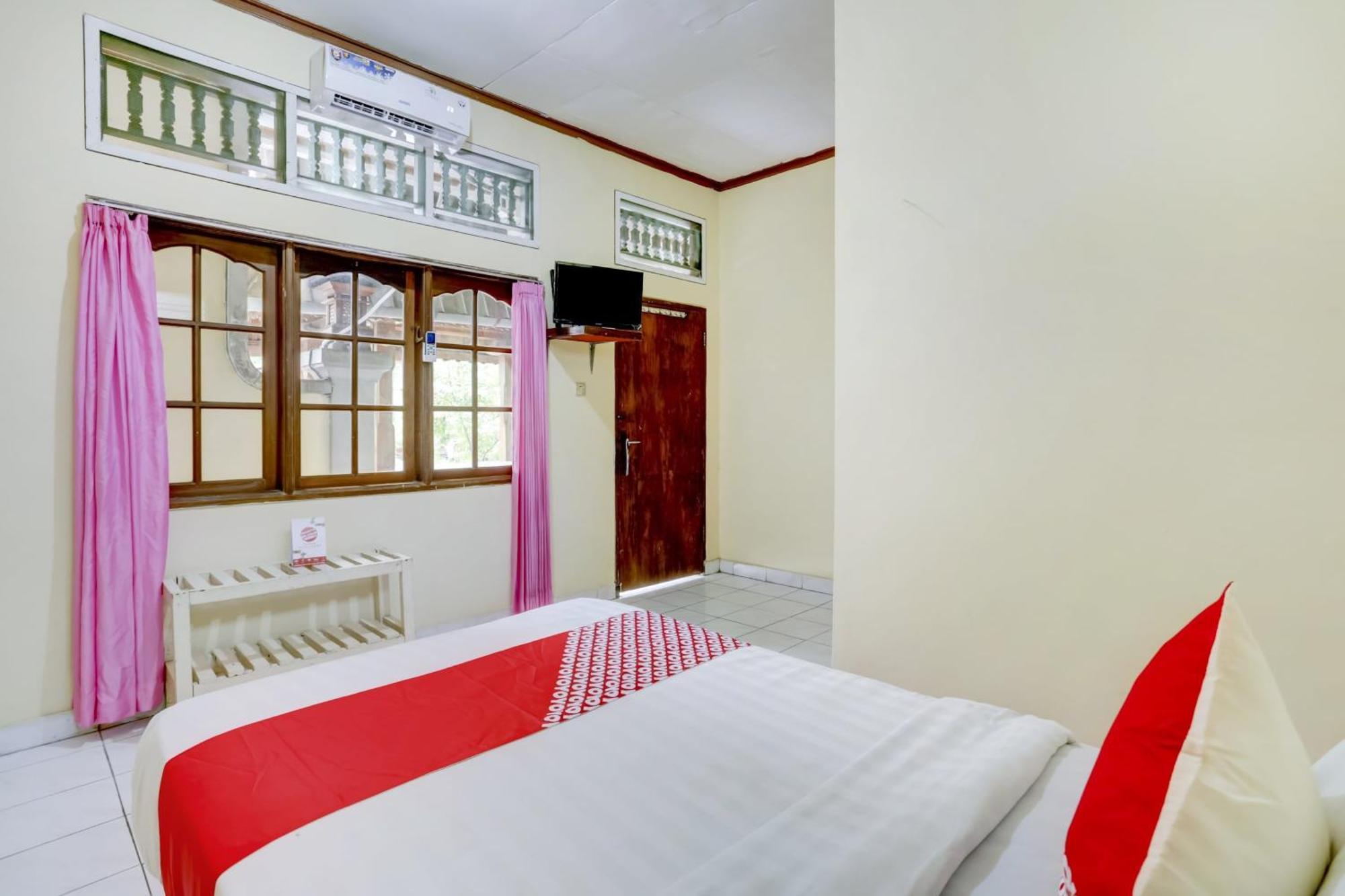 Super Oyo 3261 Hotel Ratu เดนปาซาร์ ภายนอก รูปภาพ